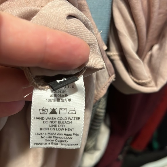 Beautiful blush colour top - Picture 6 of 8